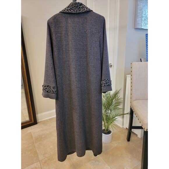 ANDA Cheetah Trim Long Coat - Picture 3 of 8